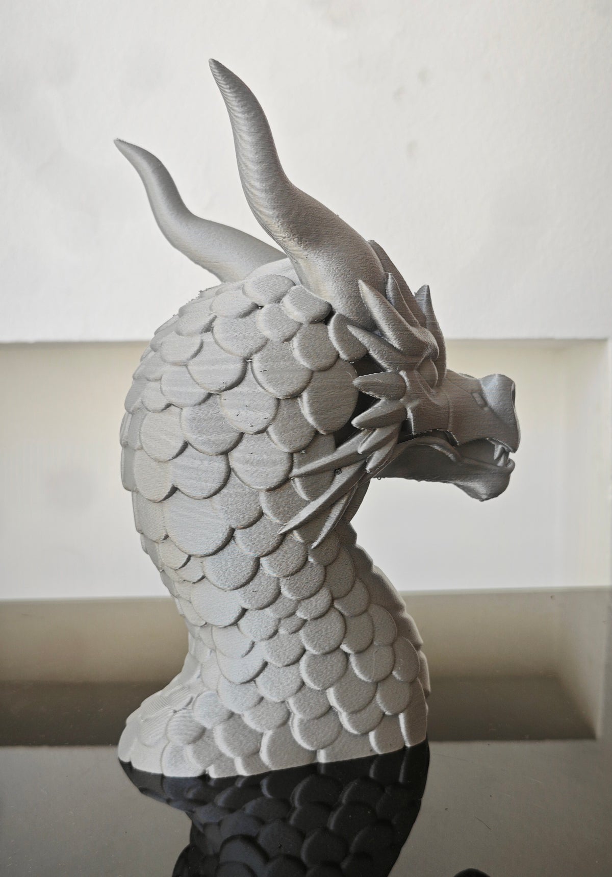 Dragon Headphone Stand